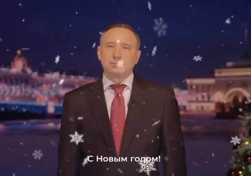 Путин поблагодарил врачей и военных в новогоднем обращении к россиянам