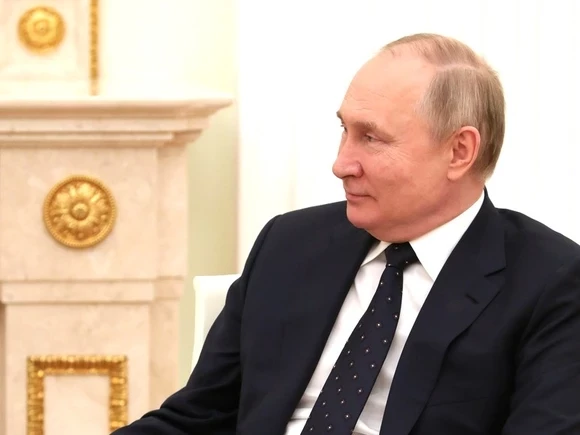 Путин защитил Джоан Роулинг от нападок, но она отказалась от его «покровительства