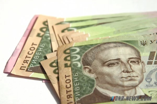 Власти ДНР разрешили расчеты гривной до 1 июля