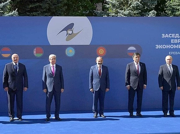 Эксперт заявил об «абсурдности ЕАЭС и предрек его развал