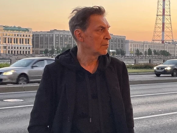 Роскомнадзор заблокировал сайты журналиста Александра Невзорова и немецкого таблоида Bild