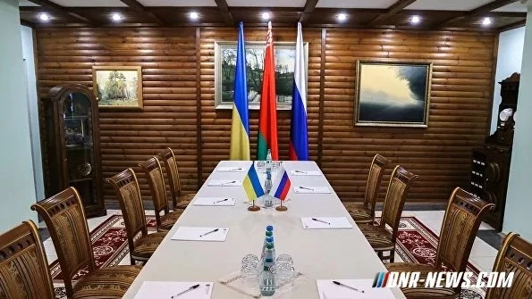 Российско-украинские переговоры запланированы на понедельник, заявил Песков