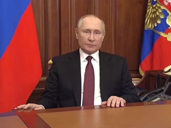 Путин разрешил регистрировать в России права на иностранные самолеты