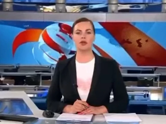 В эфире новостного выпуска на «Первом канале произошел «несанкционированный митинг