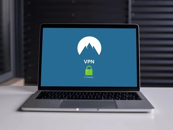 Депутат Хинштейн: Роскомнадзор заблокировал в России уже около 20 VPN-сервисов