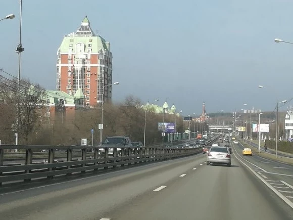 В Москве около ноля и гололедица