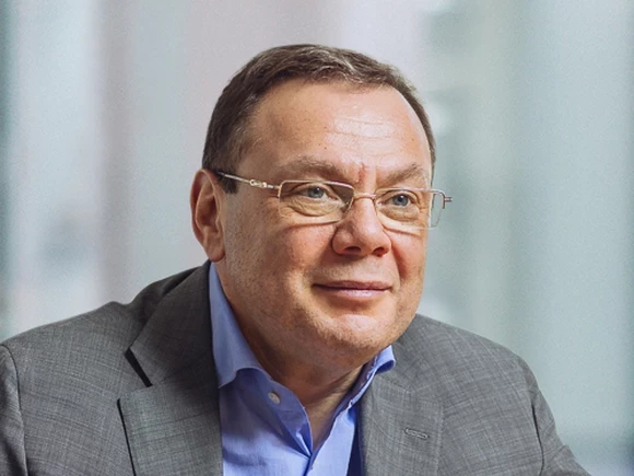 Бизнесмен Михаил Фридман, проживающий в Лондоне, пожаловался, что ему не на что сходить в ресторан