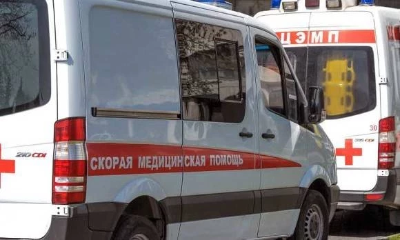 Женщина погибла в результате ДТП с участием такси и грузовика на МКАД