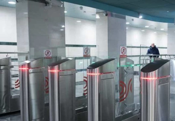 Московский метрополитен продлил скидки на оплату проезда на 50% по утрам на двух линиях