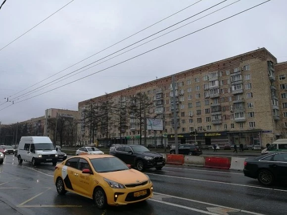 В Москве пассажир ударил ножом таксиста во время поездки и сбежал