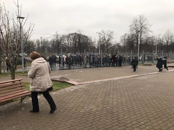Петербургский мед эвакуировали из-за сработавшей сигнализации