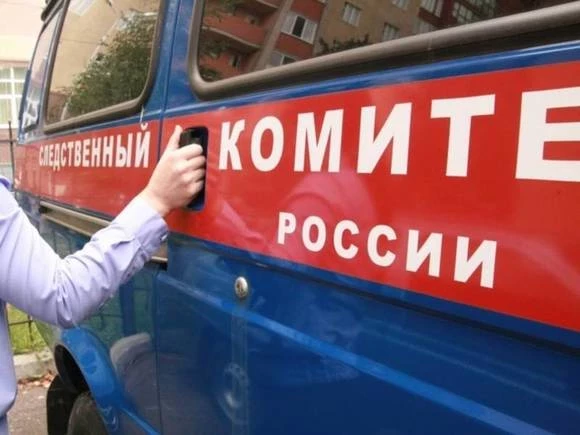 Тело зарезанной девушки нашли у дома на севере Москвы