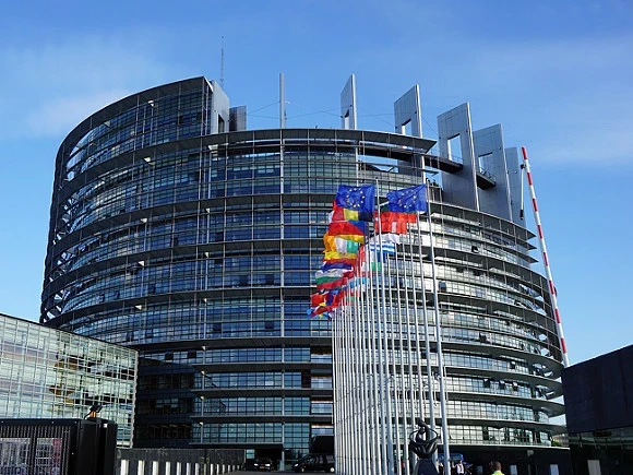 Reuters: В Европарламент внесли резолюцию, которая именует Россию «государством-изгоем