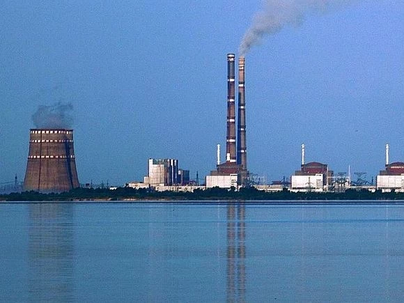 BBC News: На Украине загорелась Запорожская АЭС