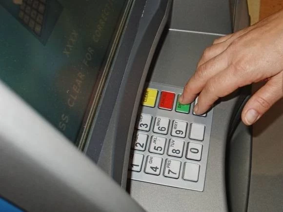 Карты UnionPay в «Газпромбанке подорожали втрое на фоне ажиотажного спроса