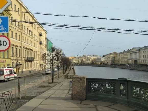 В Петербурге тепло и солнечно