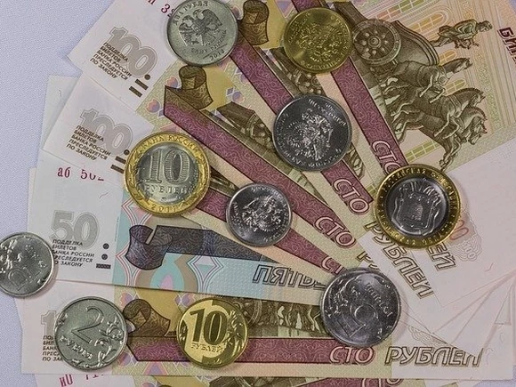 Глава Минтруда: Безработные россияне смогут получать один МРОТ в месяц за общественные работы
