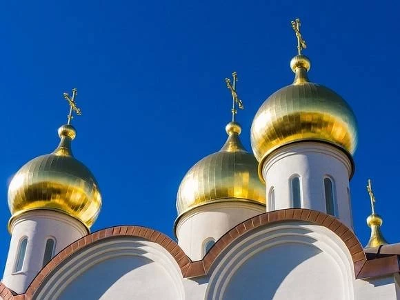 В Подмосковье ищут вандала, повредившего четыре поклонных креста двух храмов
