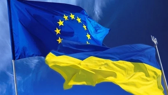ЕС выделит 500 млн евро на вооружение украинской армии