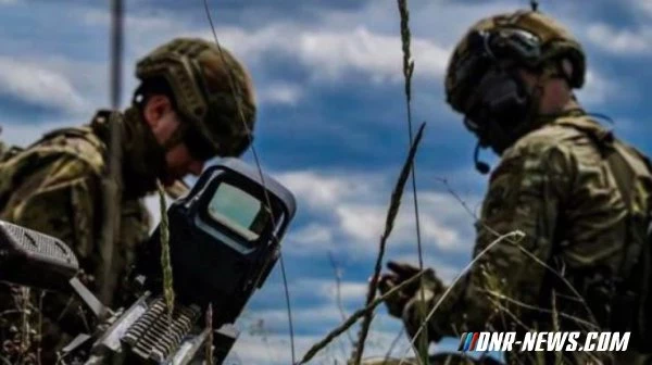 Украинские силовики за сутки выпустили по ДНР 355 боеприпасов, ранены 11 мирных жителей