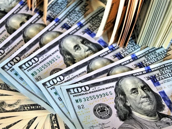 Советник Зеленского Олег Устенко уверен, что 300 млрд долларов из замороженных российских резервов достанутся Украине