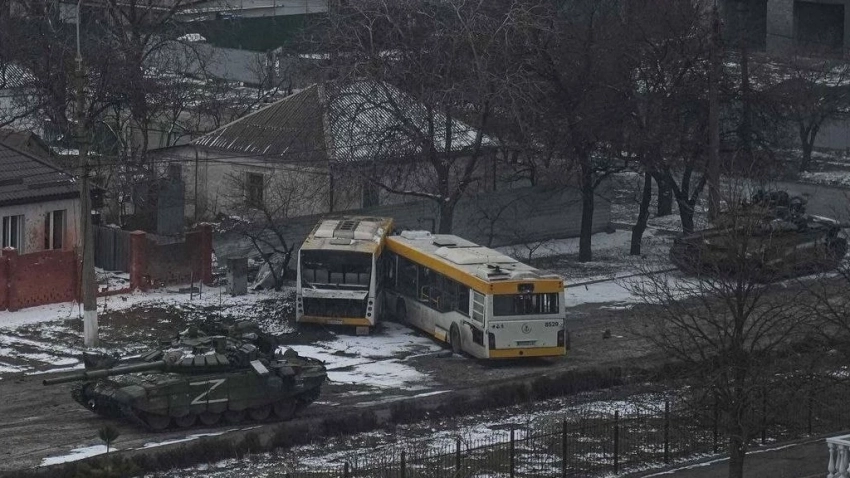 В Мариуполе идут уличные бои