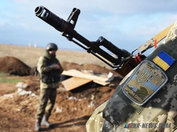 Украинские силовики за сутки выпустили по ДНР 200 боеприпасов, погибли двое мирных жителей