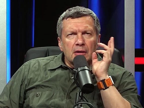 «Вы с народом или с либерастной сволочью?: Соловьев продолжил оскорблять екатеринбуржцев