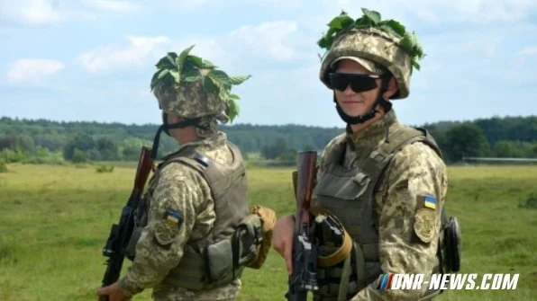Украинские силовики за сутки выпустили по ДНР 463 боеприпаса, погиб один мирный житель