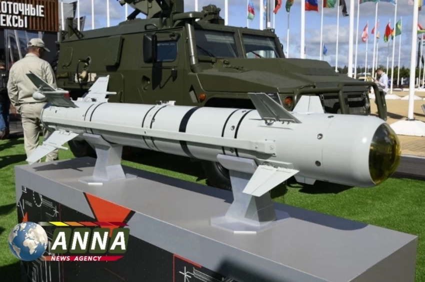 Вертолёт Ка-52 работает ЛМУР по целям в Лисичанске
