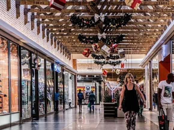 Reuters: Шведский ритейлер H&M уходит из России