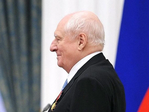 Варшавер сделал резкий выпад в адрес дочери Марка Захарова: «Портит его фамилию