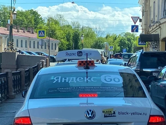 В Новочеркасске устроили забастовку водители сервиса «Яндекс.Go