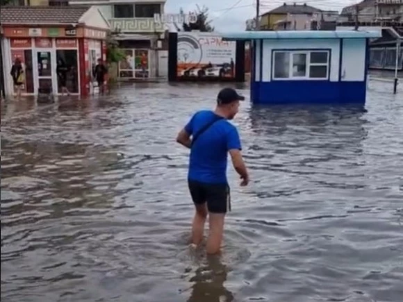 Несколько российских городов затопило из-за ливней