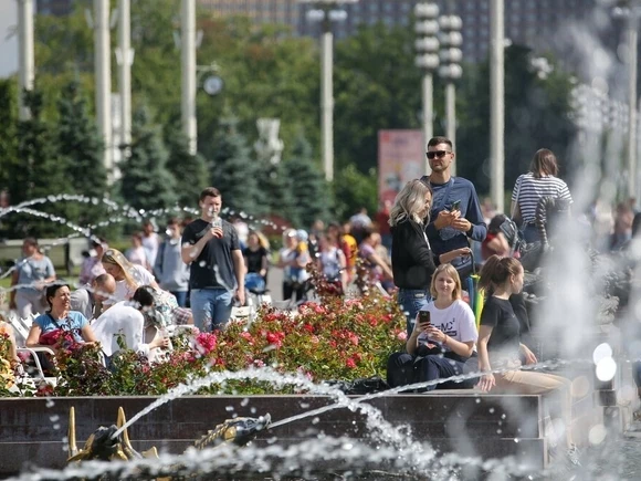 «Много солнца: Вильфанд прогнозирует 29-градусное тепло в Москве в выходные