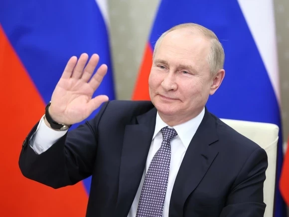 Путин «с удовольствием согласился возглавить набсовет нового движения детей и молодежи