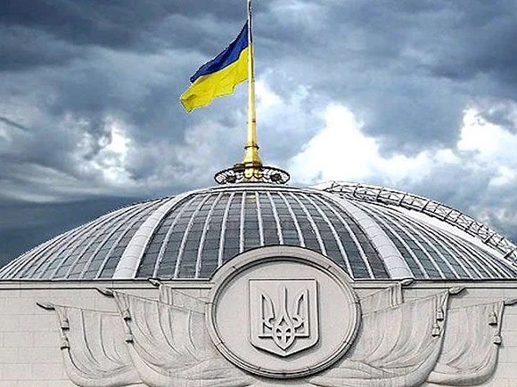 Зеленский внес в Верховную раду законопроект об особом статусе для граждан Польши