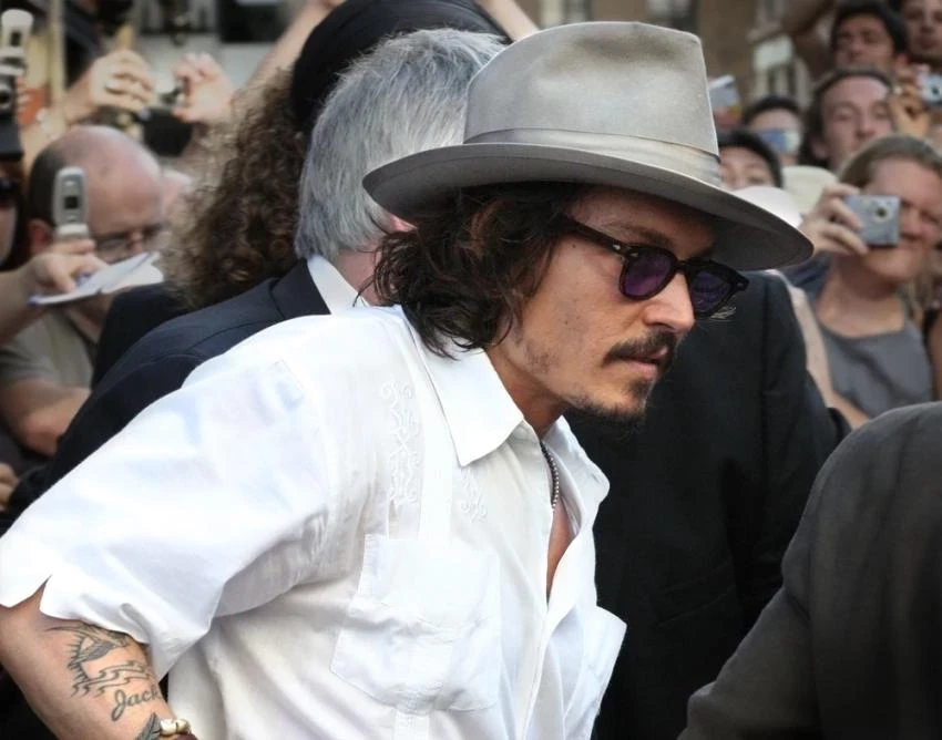 Джонни Деппу пришлось отложить гастроли группы The Hollywood Vampires из-за перелома лодыжки