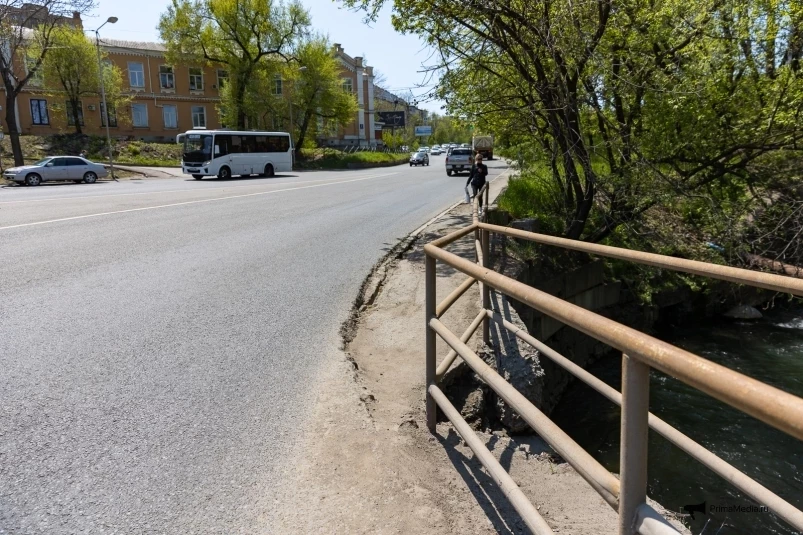 Владивосток глазами пешехода: с коляской — только в бордюр (ФОТО)