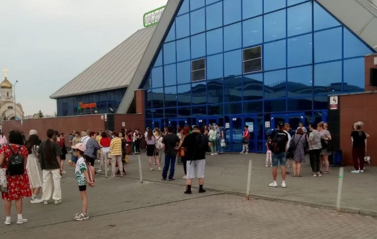 В Челябинске эвакуировали торговый комплекс «Синегорье