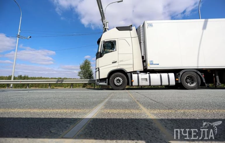 На трассах Челябинской области 29 мая закрыли движение для большегрузов
