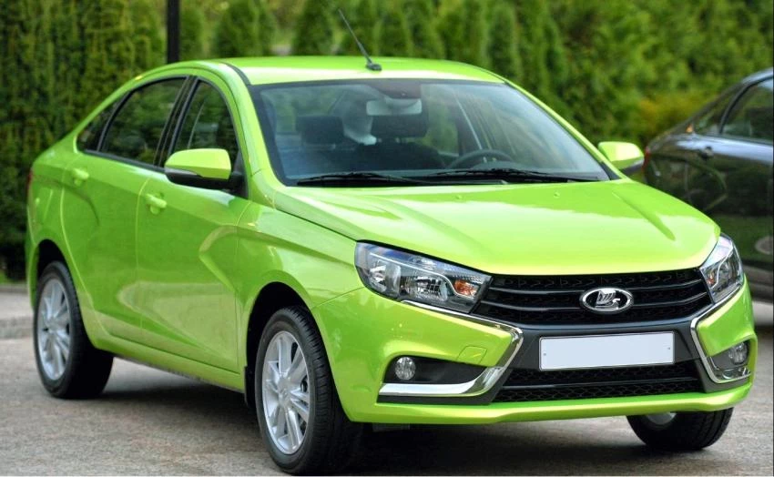 Дилер LADA назвал новую Vesta конкурентным и перспективным авто