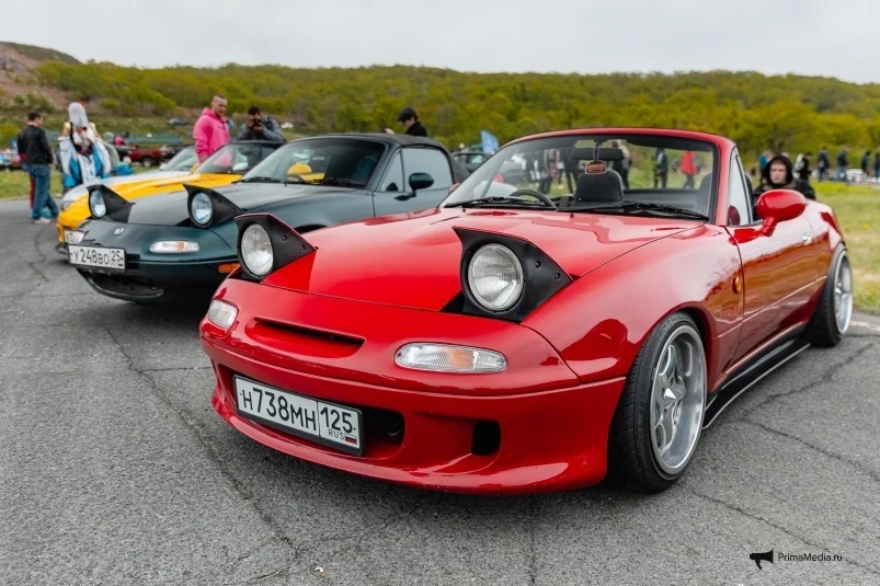 Жители Владивостока смогли полюбоваться на раритетные японские авто