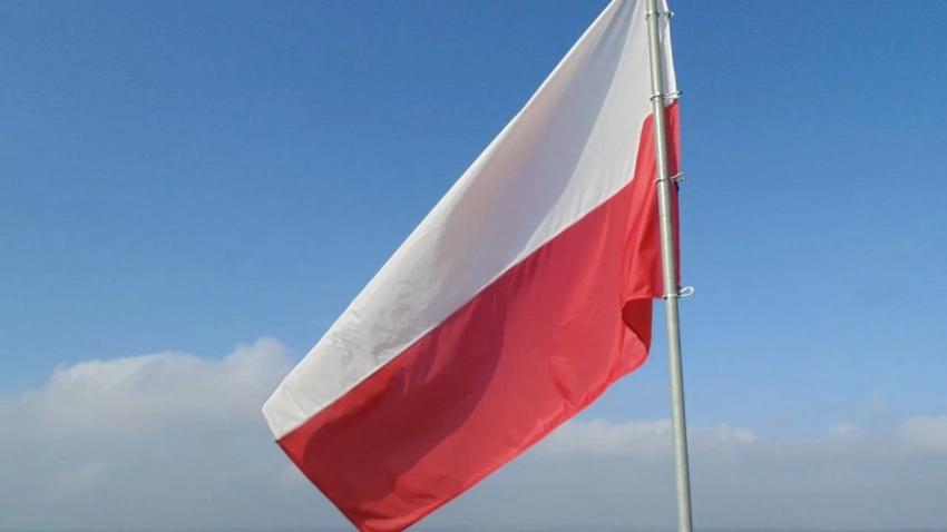 Politico: комиссия по изучению «влияния РФ может спровоцировать гражданскую войну в Польше