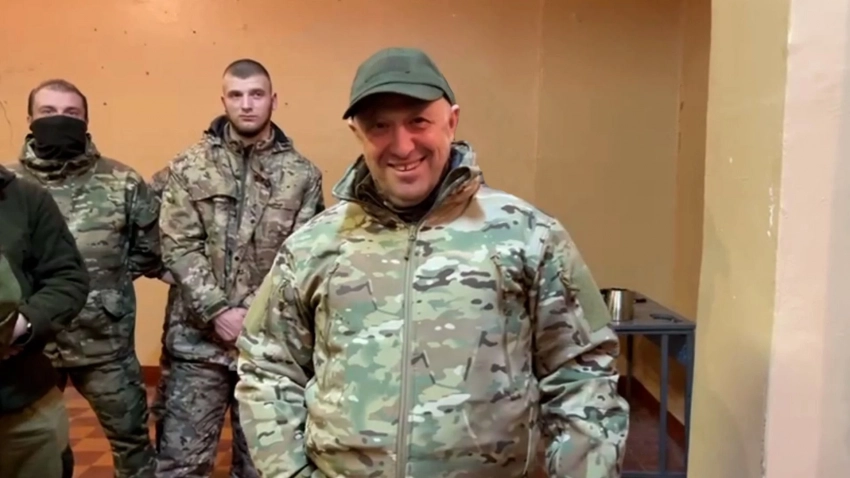 «Поставили в неловкое положение: Пригожин объяснил СМИ свое заявление про визит министра обороны в Бахмут
