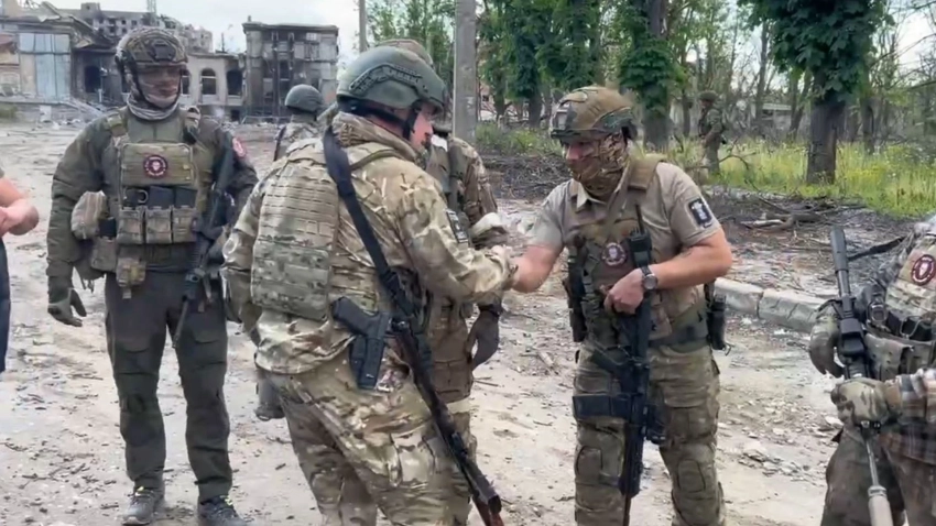 «Превратили войну в собственное развлечение: Пригожин высказался про «околовоенных бюрократов после взятия Бахмута силами ЧВК «Вагнер