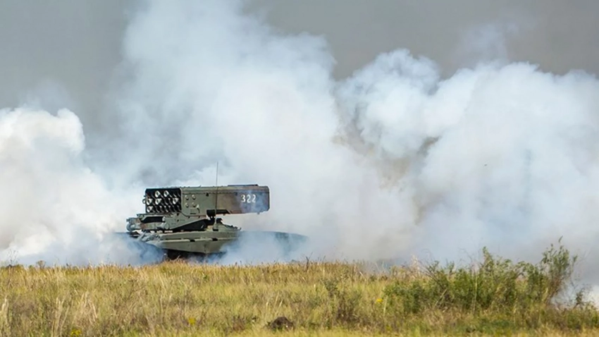 Бойцы ВС РФ уничтожили опорник ВСУ на Сватовском направлении с помощью ТОС-1А «Солнцепек