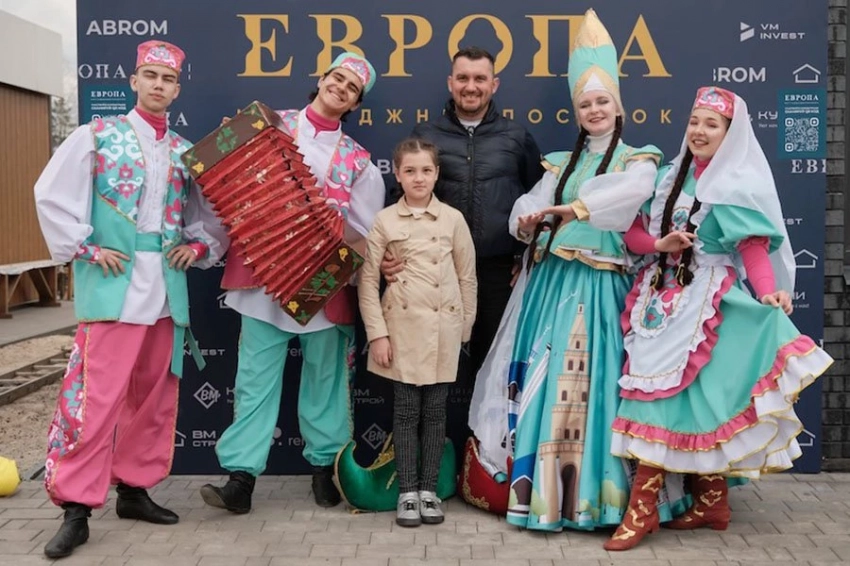 Год с начала строительства концептуального поселка «Европа отметила компания ВМ Строй
