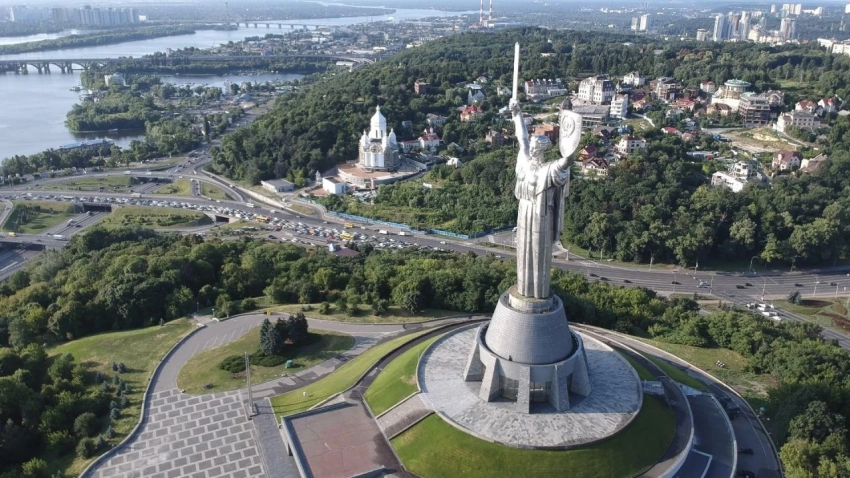 Парламент Крыма счел бредовым план Киева по «возвращению Украины к границам 1991 года
