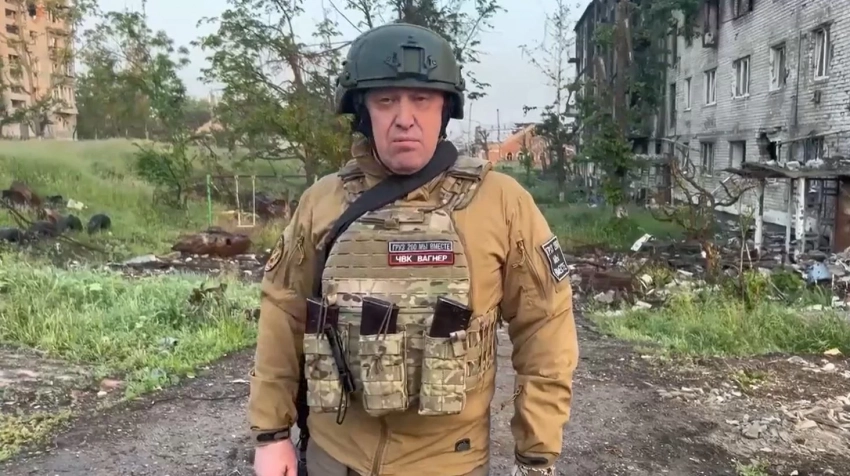 Евгений Пригожин сообщил о выводе бойцов ЧВК «Вагнер из Артемовска в тыловые районы